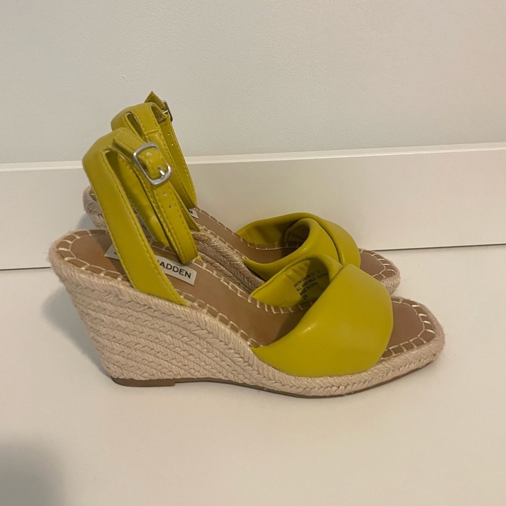 SM Mustard Wedges